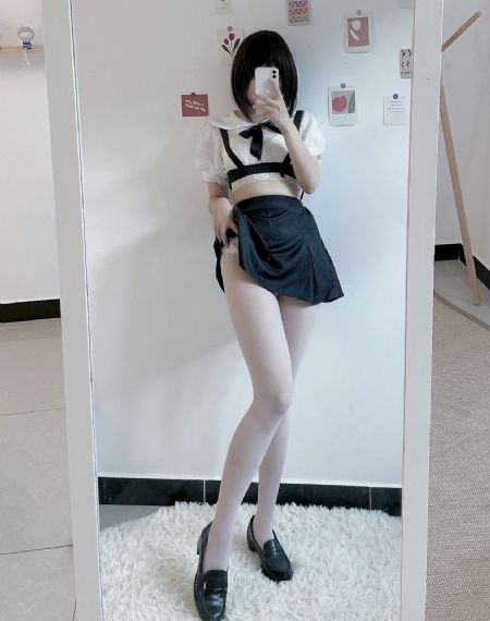 《初尝禁果》高清在线观看
